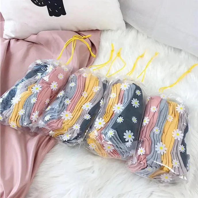 10 Pairs Pack Daisy Flower Print Cotton Ladies Ankle Socks