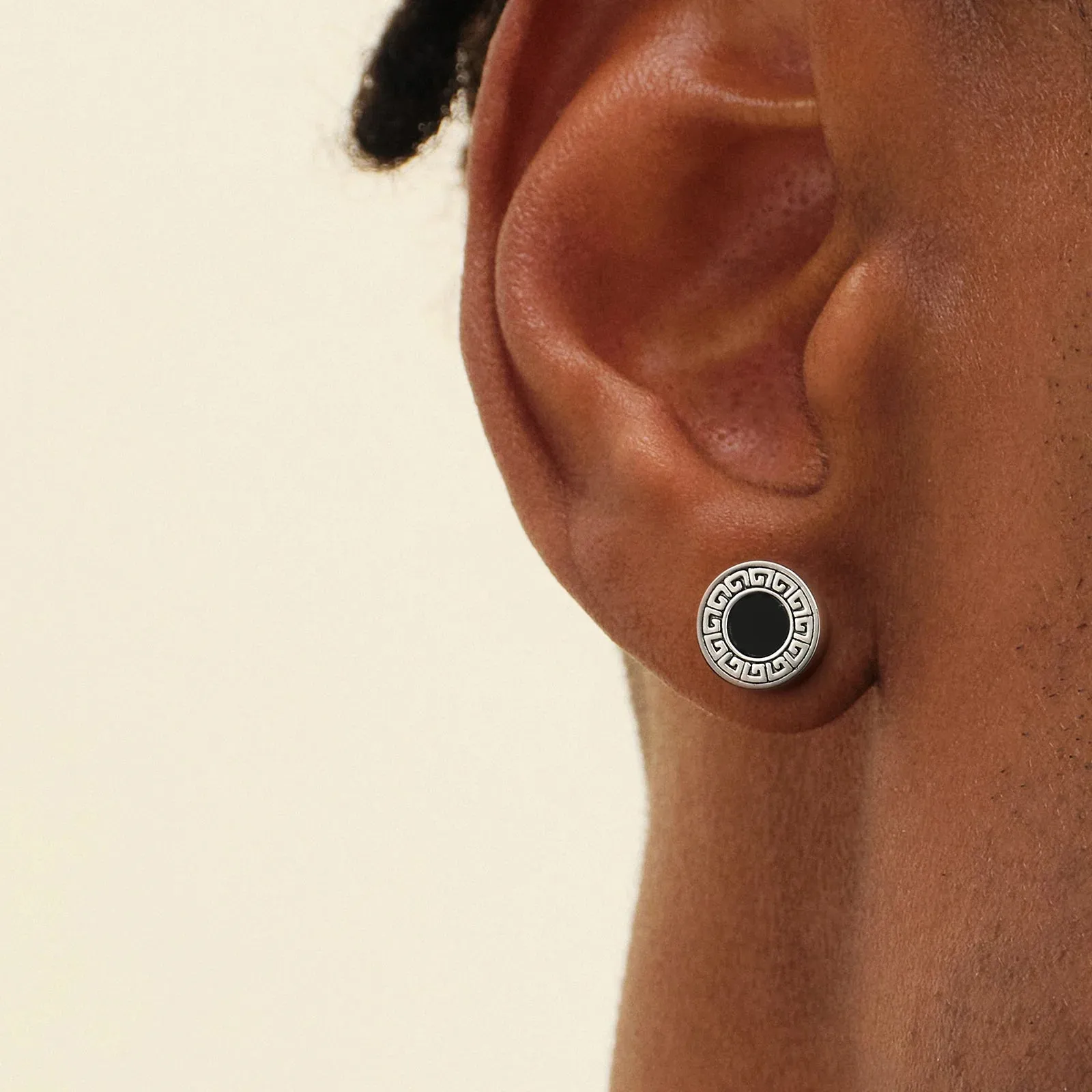 8.5mm Vintage Black Agate Round Diamond Stud Earrings in 925 Sterling Silver