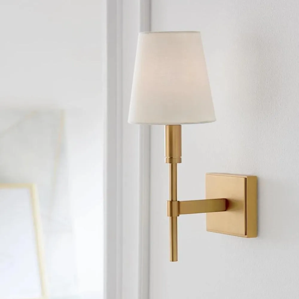 Ollie Sconce