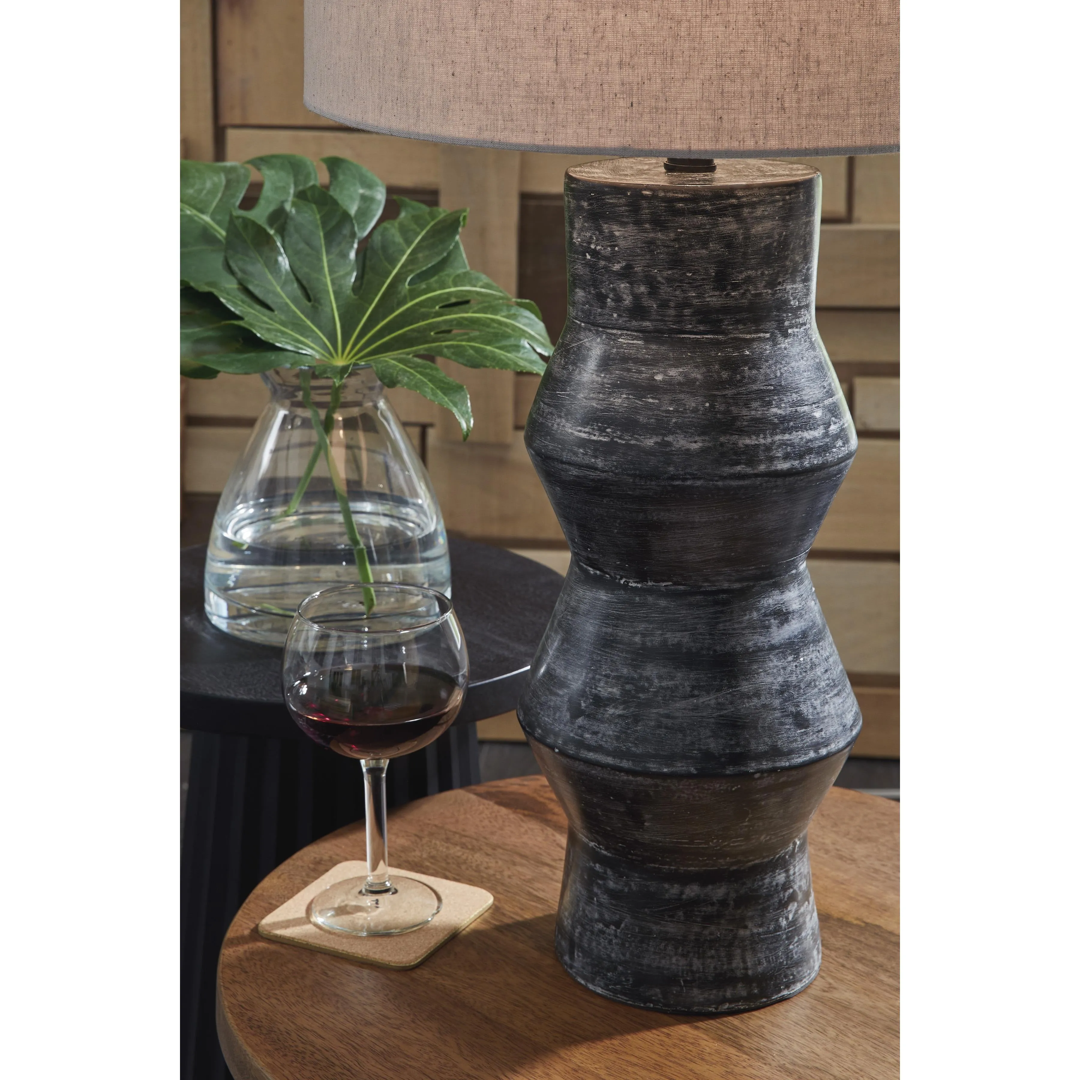 Signature Design by Ashley Kerbert Table Lamp L100824